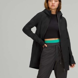 Lululemon repel shell jacket size 2
